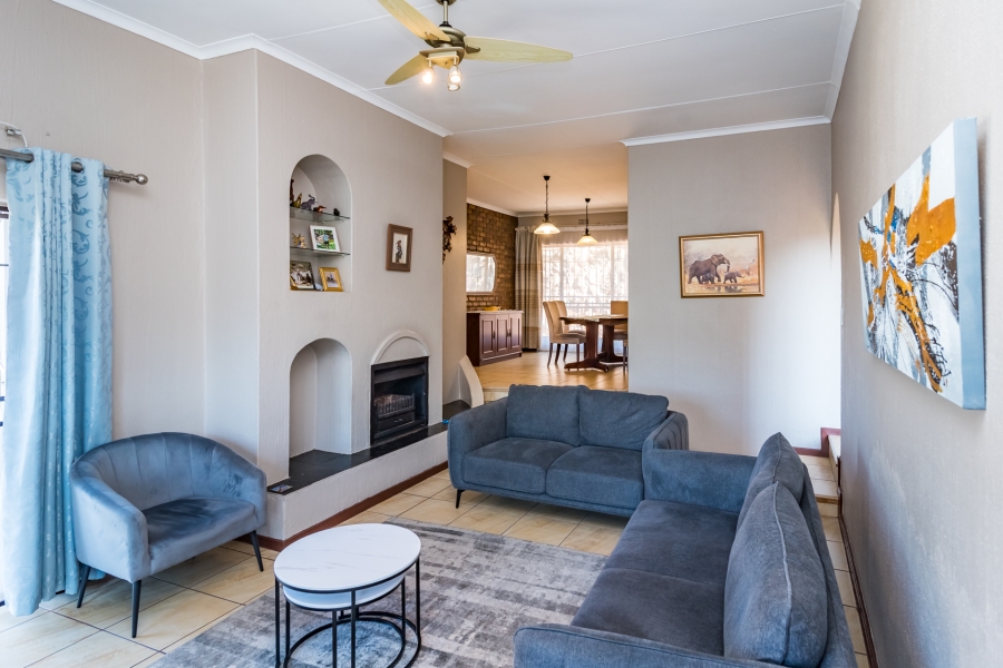 4 Bedroom Property for Sale in Glenvista Gauteng
