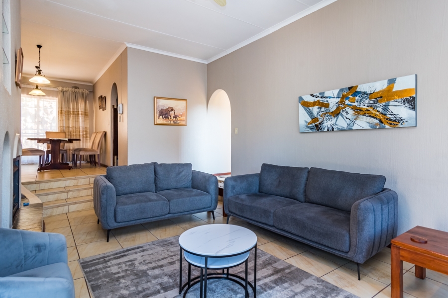 4 Bedroom Property for Sale in Glenvista Gauteng