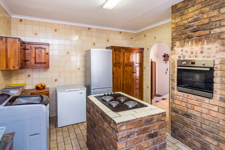 4 Bedroom Property for Sale in Glenvista Gauteng