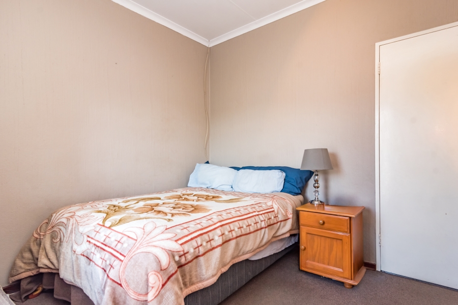 4 Bedroom Property for Sale in Glenvista Gauteng