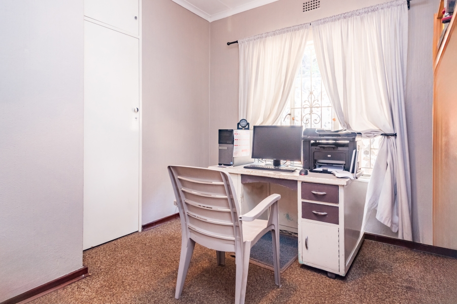 4 Bedroom Property for Sale in Glenvista Gauteng