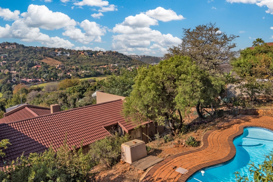 4 Bedroom Property for Sale in Glenvista Gauteng
