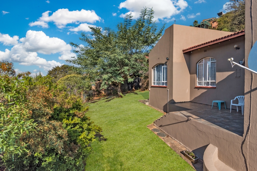 4 Bedroom Property for Sale in Glenvista Gauteng