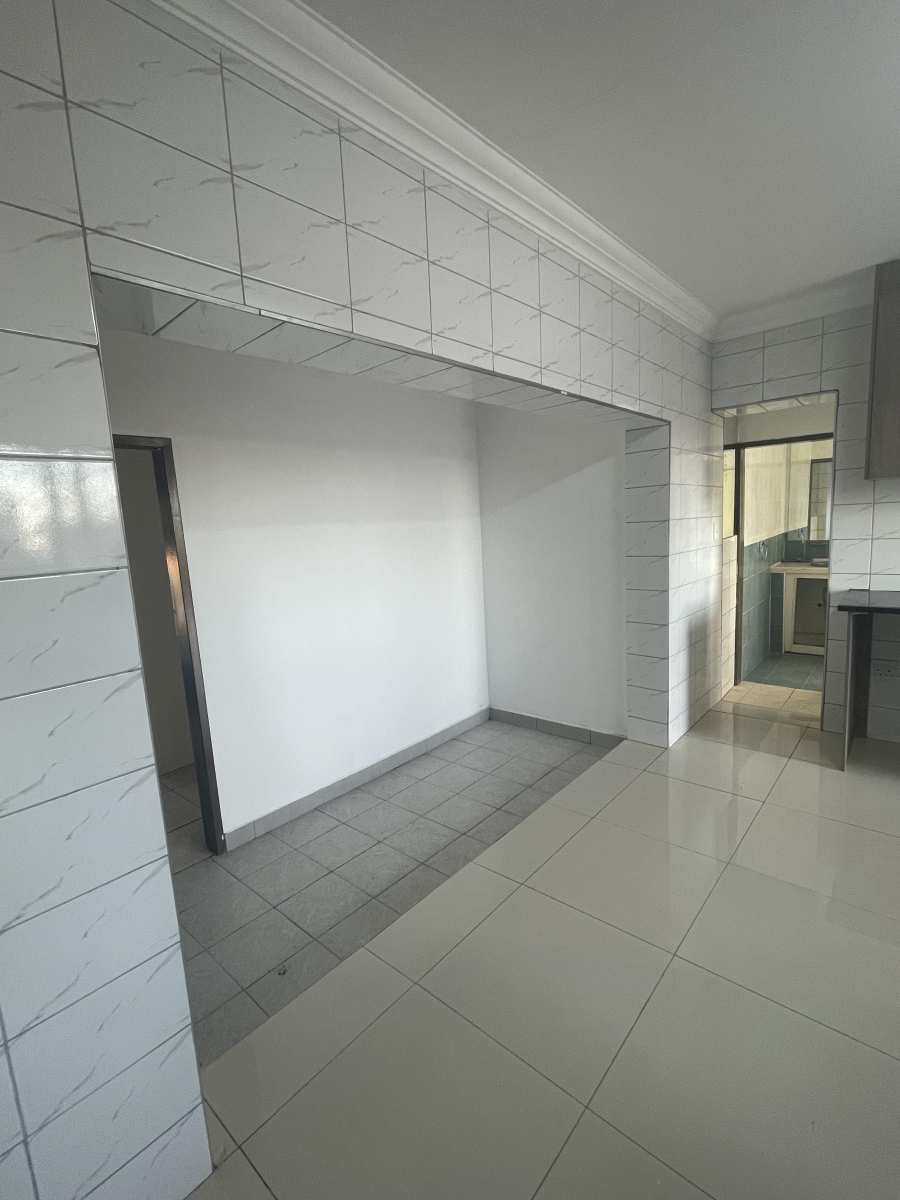 To Let 2 Bedroom Property for Rent in Erasmia Gauteng