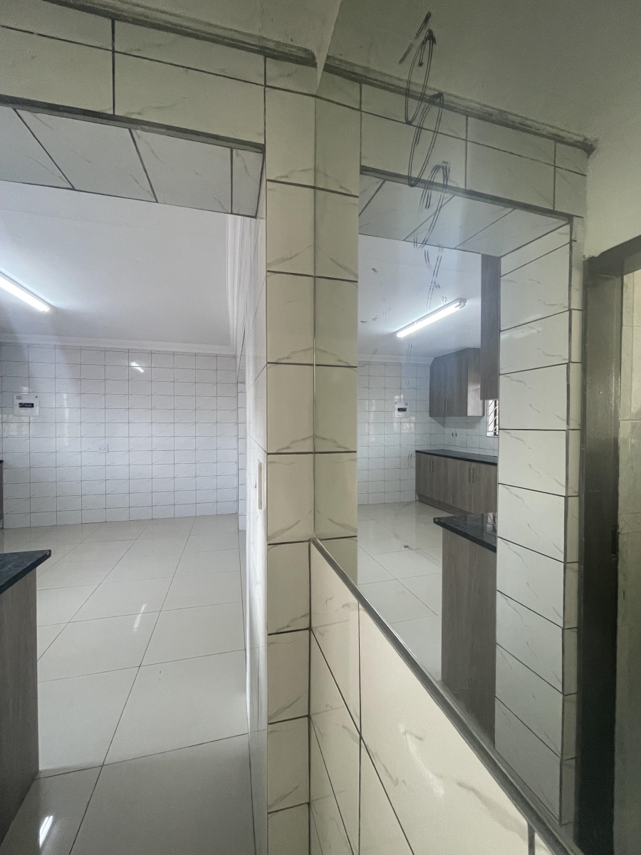 To Let 2 Bedroom Property for Rent in Erasmia Gauteng