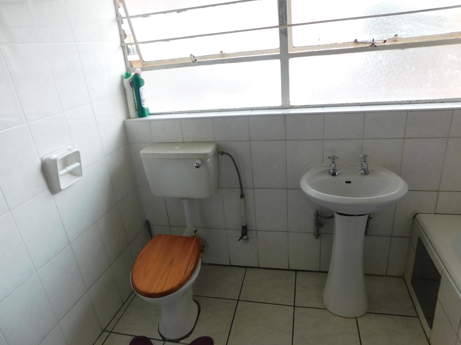 2 Bedroom Property for Sale in Wentworth Park Gauteng