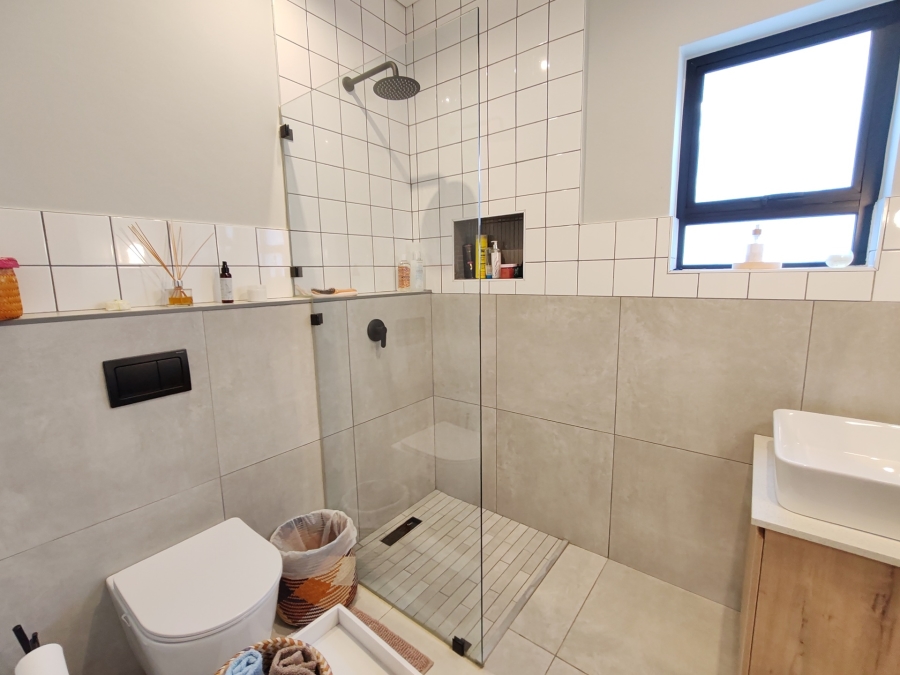 To Let 3 Bedroom Property for Rent in Waterkloof Ridge Gauteng