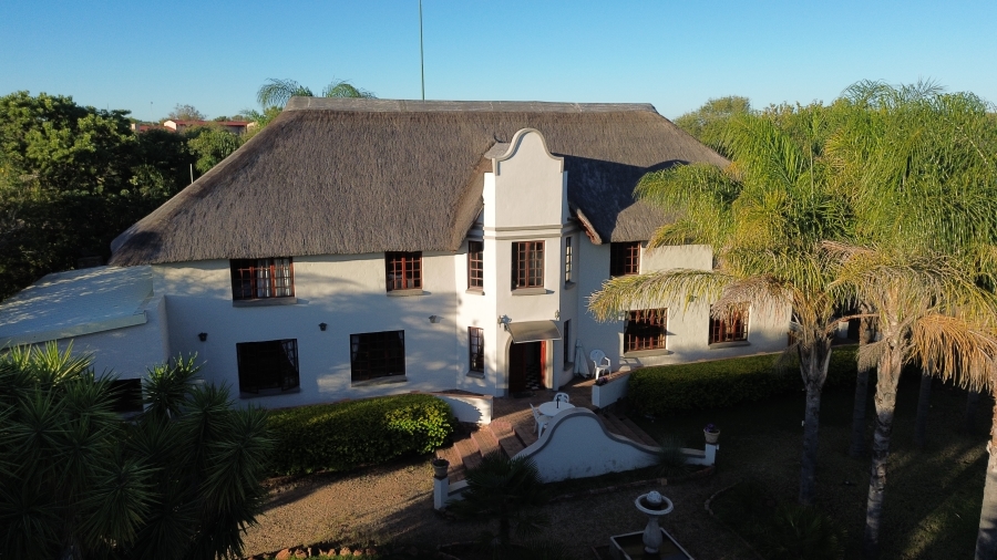 8 Bedroom Property for Sale in Roodeplaat Gauteng