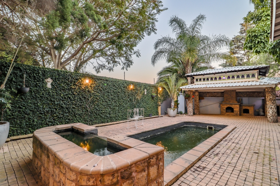 Commercial Property for Sale in Moreleta Park Gauteng