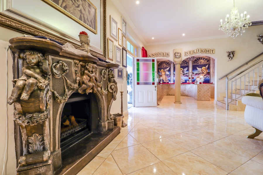 Commercial Property for Sale in Moreleta Park Gauteng