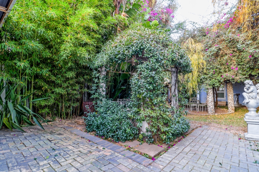 Commercial Property for Sale in Moreleta Park Gauteng