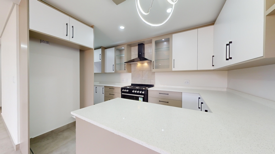 3 Bedroom Property for Sale in Bartlett Gauteng