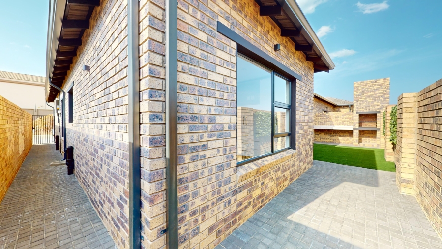 3 Bedroom Property for Sale in Bartlett Gauteng