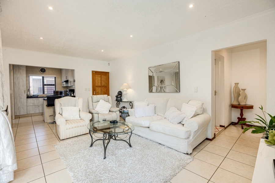 3 Bedroom Property for Sale in Honeydew Manor Gauteng