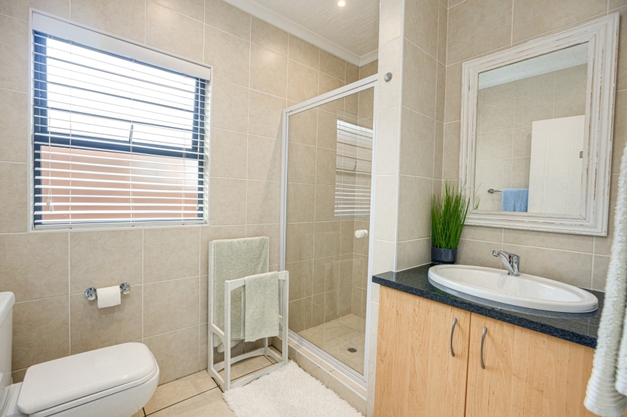3 Bedroom Property for Sale in Honeydew Manor Gauteng