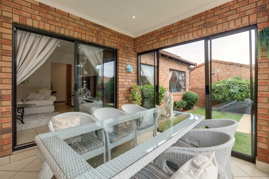 3 Bedroom Property for Sale in Honeydew Manor Gauteng