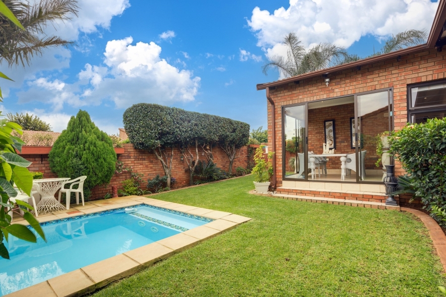 3 Bedroom Property for Sale in Honeydew Manor Gauteng