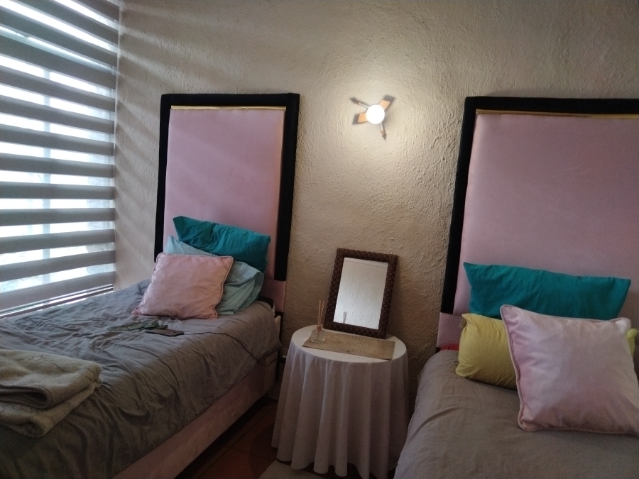 3 Bedroom Property for Sale in Ontdekkerspark Gauteng