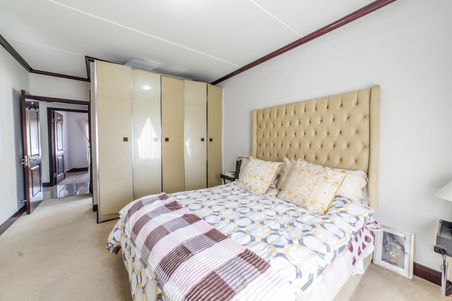 3 Bedroom Property for Sale in Maroeladal Gauteng
