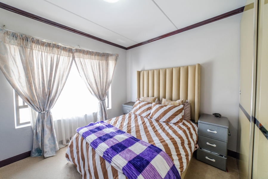 3 Bedroom Property for Sale in Maroeladal Gauteng