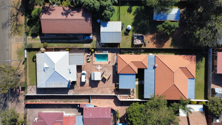 5 Bedroom Property for Sale in Pretoria North Gauteng