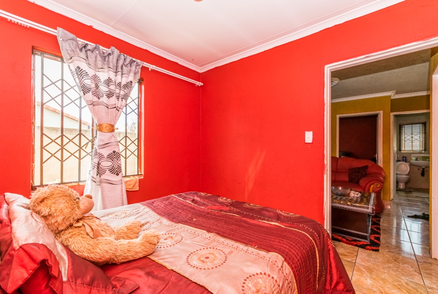 3 Bedroom Property for Sale in Protea Glen Gauteng