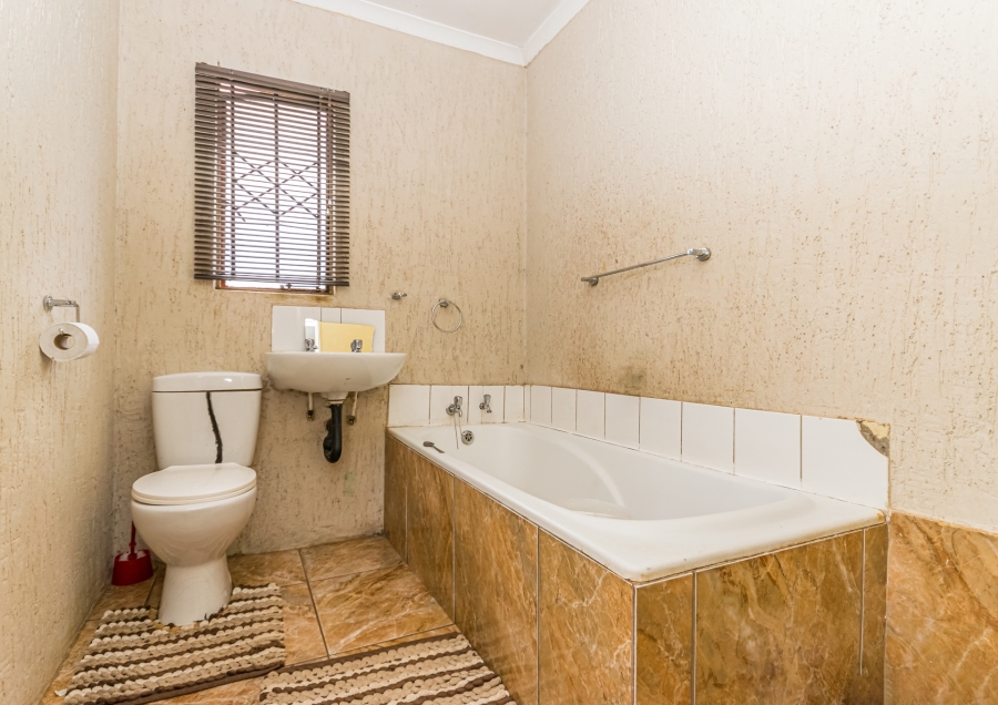 3 Bedroom Property for Sale in Protea Glen Gauteng