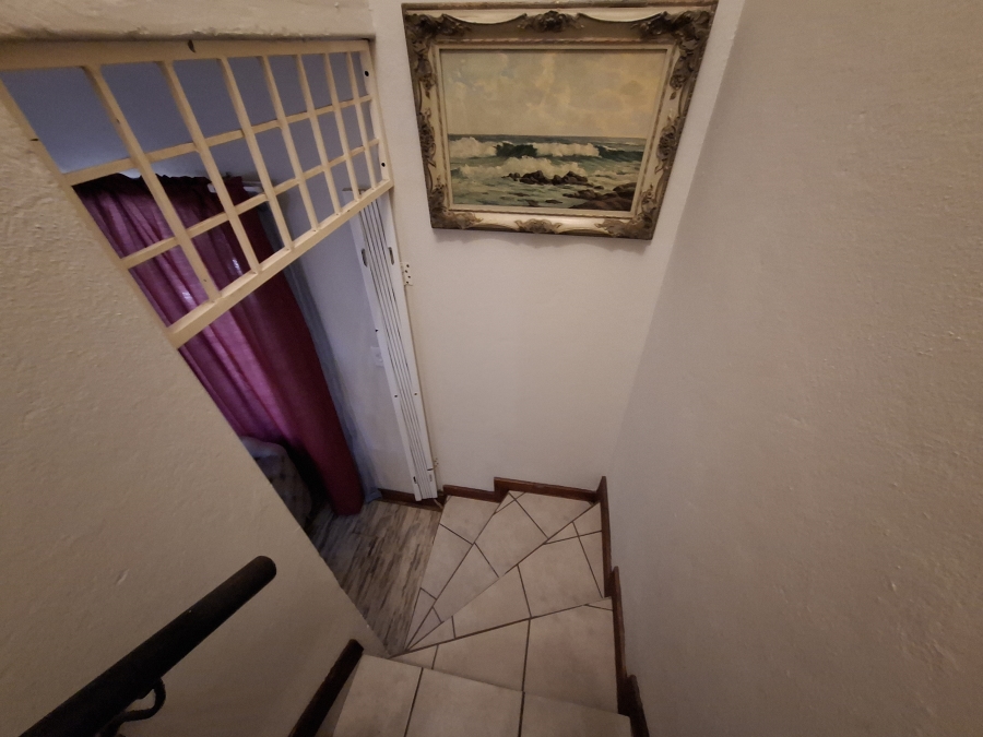 2 Bedroom Property for Sale in Annlin Gauteng