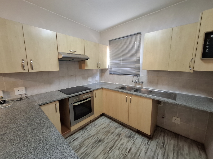 2 Bedroom Property for Sale in Annlin Gauteng