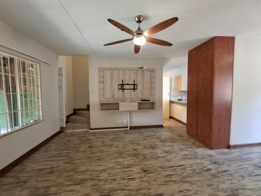 2 Bedroom Property for Sale in Annlin Gauteng