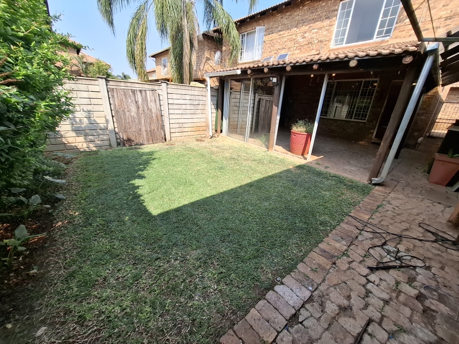 2 Bedroom Property for Sale in Annlin Gauteng