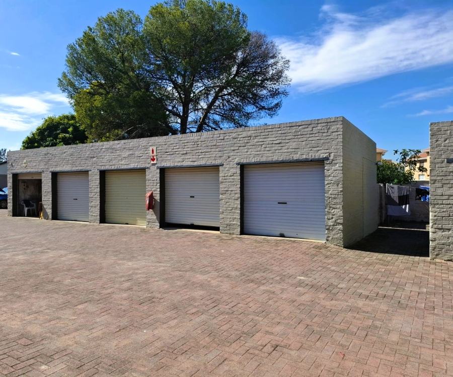 3 Bedroom Property for Sale in Three Rivers Proper Gauteng