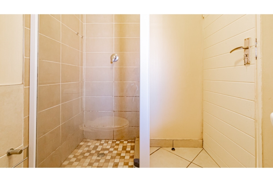 2 Bedroom Property for Sale in Monavoni Gauteng