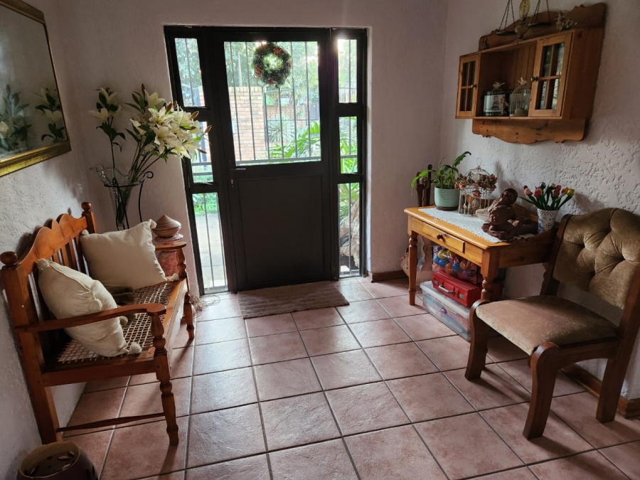 4 Bedroom Property for Sale in Birchleigh Gauteng
