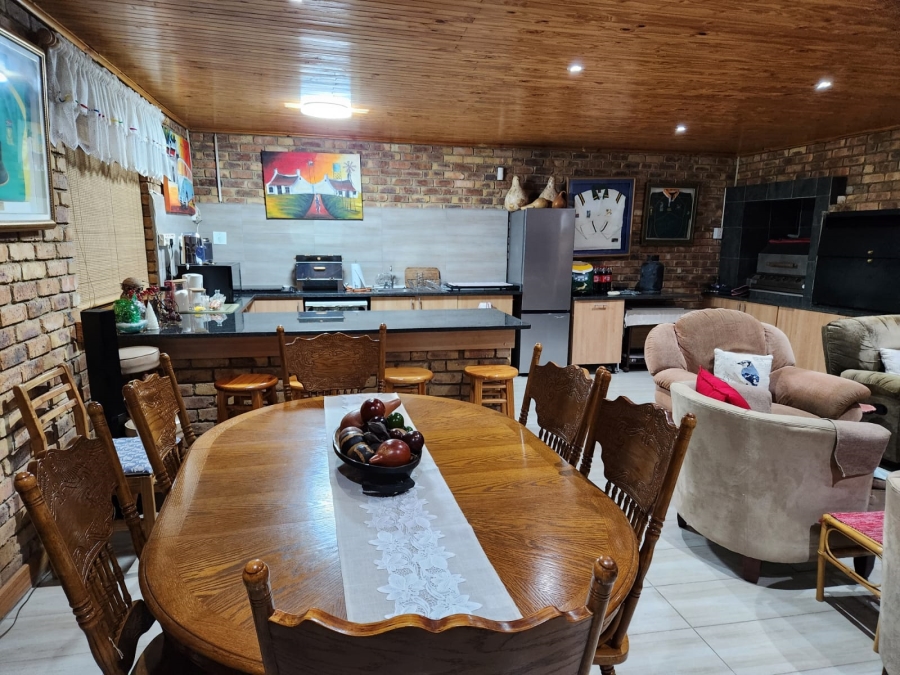 4 Bedroom Property for Sale in Birchleigh Gauteng