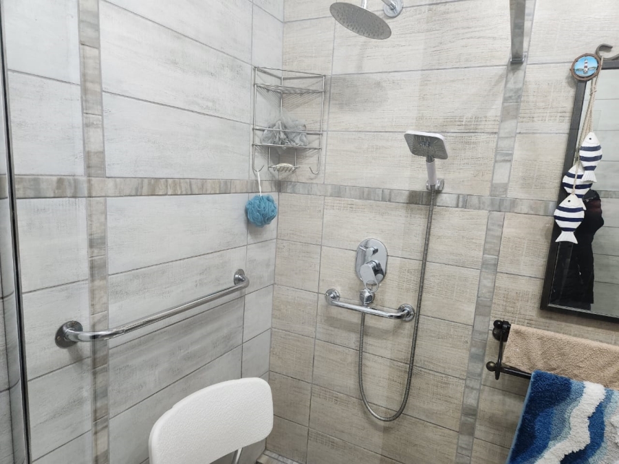 4 Bedroom Property for Sale in Birchleigh Gauteng