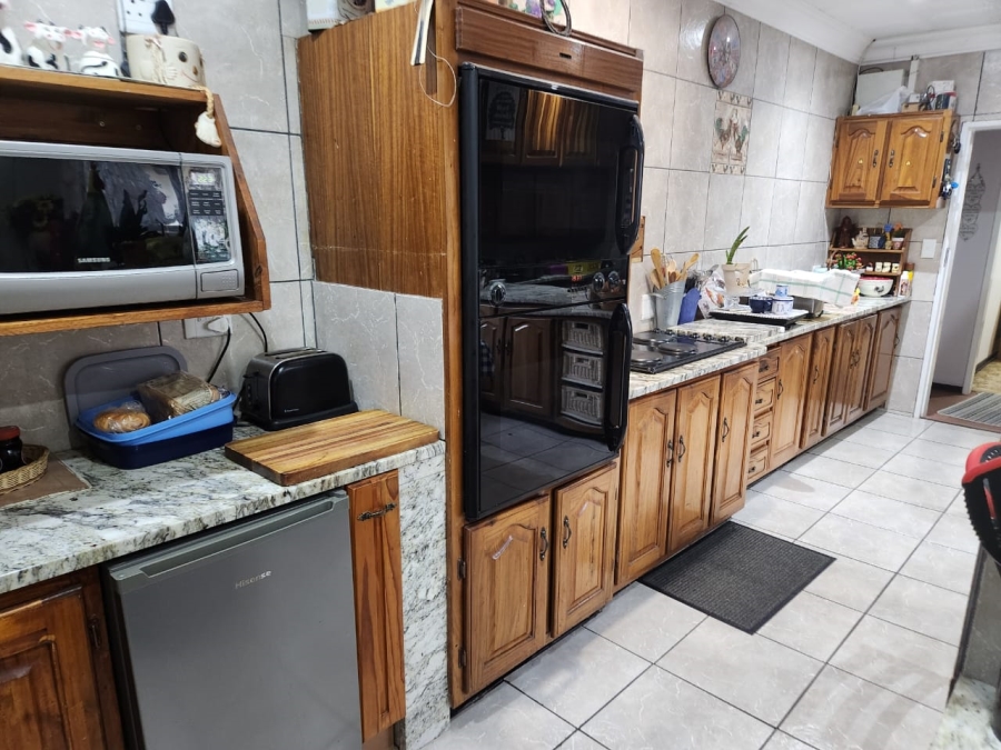 4 Bedroom Property for Sale in Birchleigh Gauteng