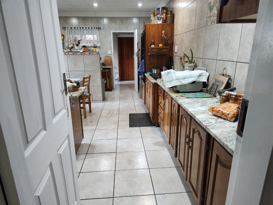 4 Bedroom Property for Sale in Birchleigh Gauteng