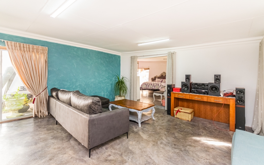 4 Bedroom Property for Sale in Krugersdorp West Gauteng