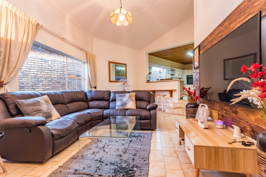 4 Bedroom Property for Sale in Noordheuwel Gauteng