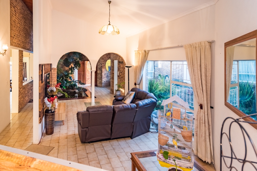 4 Bedroom Property for Sale in Noordheuwel Gauteng