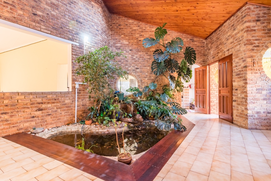 4 Bedroom Property for Sale in Noordheuwel Gauteng