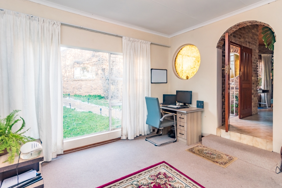 4 Bedroom Property for Sale in Noordheuwel Gauteng