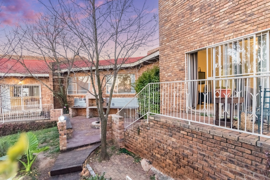 4 Bedroom Property for Sale in Noordheuwel Gauteng