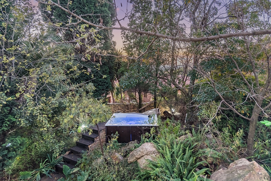 4 Bedroom Property for Sale in Noordheuwel Gauteng