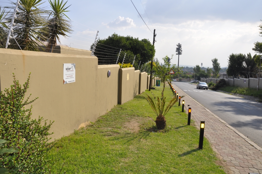 3 Bedroom Property for Sale in Halfway Gardens Gauteng