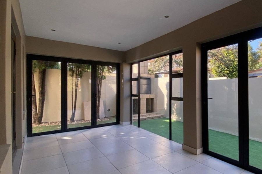 To Let 3 Bedroom Property for Rent in Craigavon Gauteng