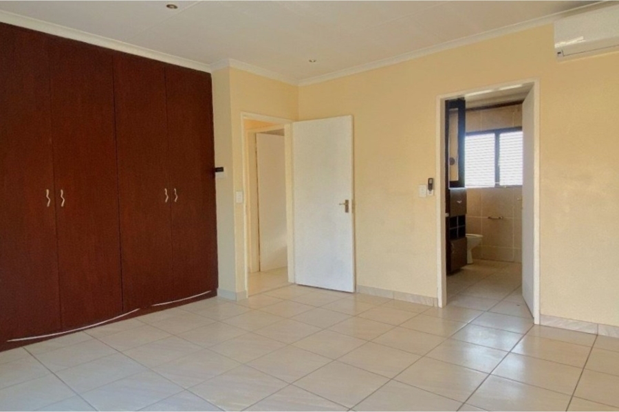 To Let 3 Bedroom Property for Rent in Craigavon Gauteng