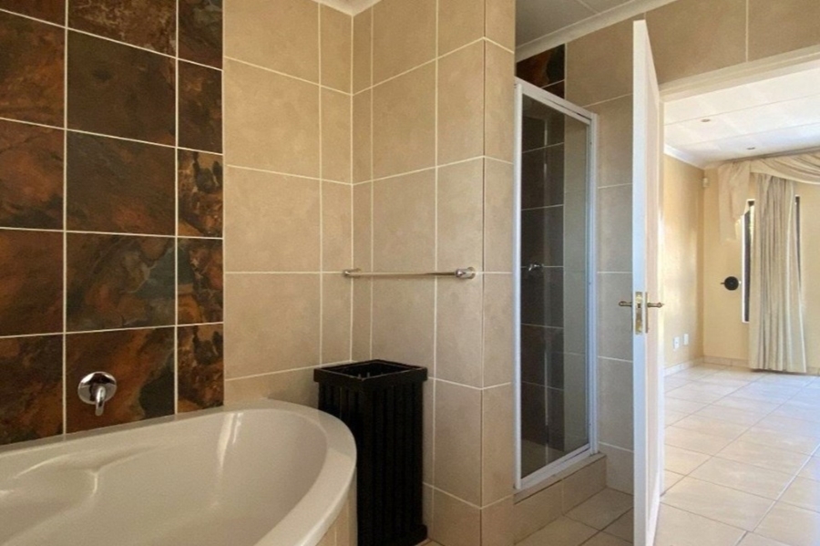 To Let 3 Bedroom Property for Rent in Craigavon Gauteng