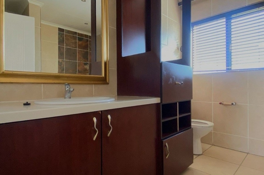 To Let 3 Bedroom Property for Rent in Craigavon Gauteng
